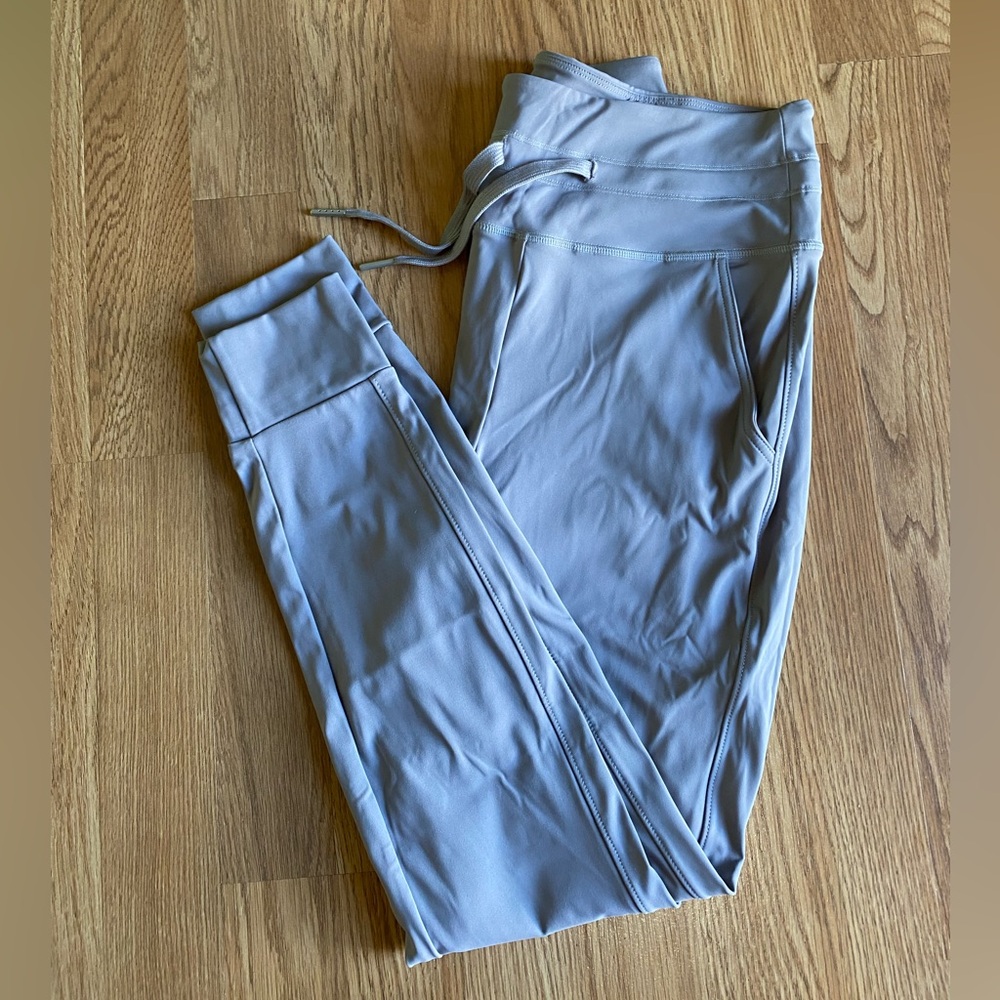 Halara Joggers - image 4